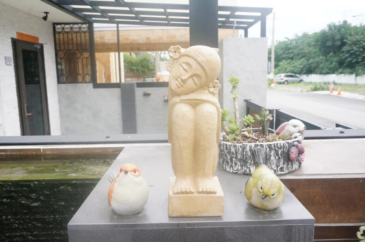 Holby No.8 Elevator Homestay T'ai-tung Exterior foto